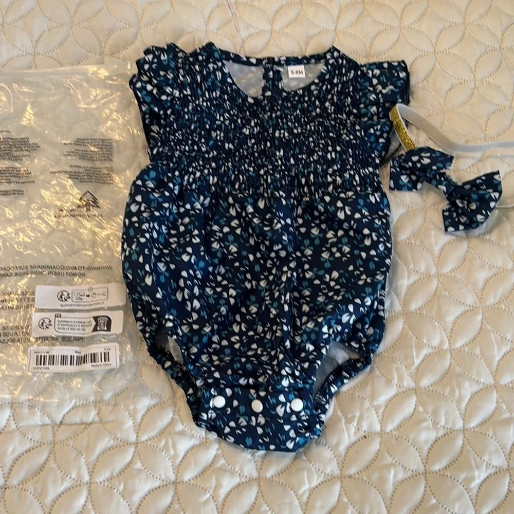 Blue Floral Smocked Bodice Baby Romper Snapped Crotch with Headband 3-6 M